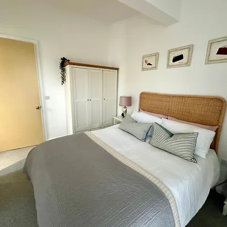 Ao & Etihad Stadium 6 Guest Stay- 3 Bedroom Central House With Parking & Wi Fi Manchester Exterior photo