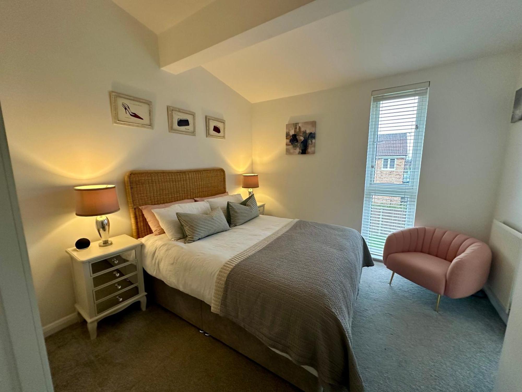 Holiday home Ao & Etihad Stadium 6 Guest Stay- 3 Bedroom Central House With Parking & Wi Fi Manchester