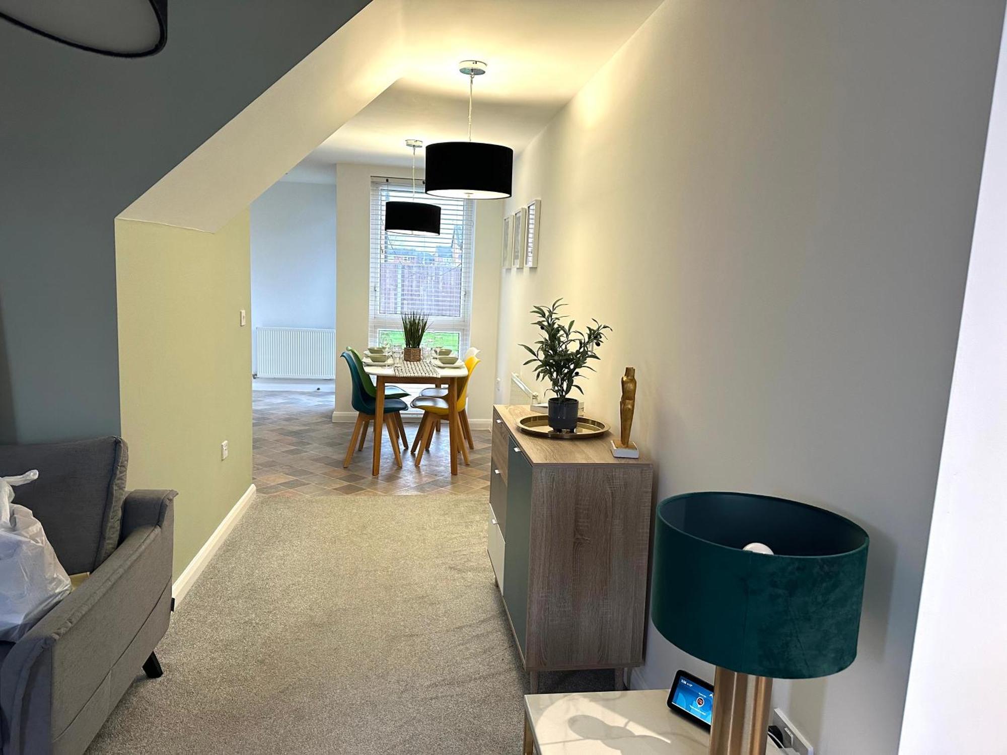 Ao & Etihad Stadium 6 Guest Stay- 3 Bedroom Central House With Parking & Wi Fi Holiday home